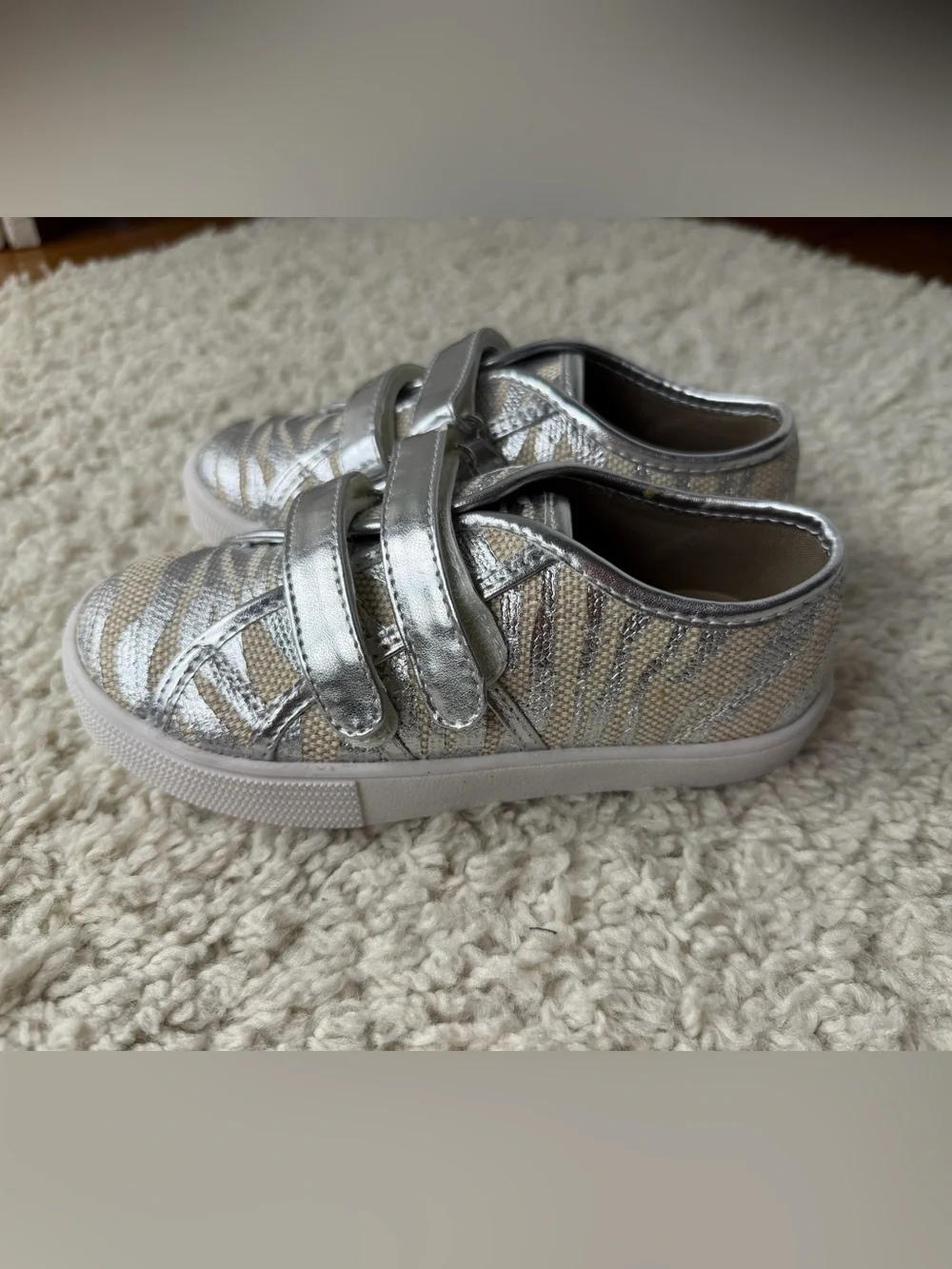 Kids 10 Michael Kors Lil Marley Sneakers NEW